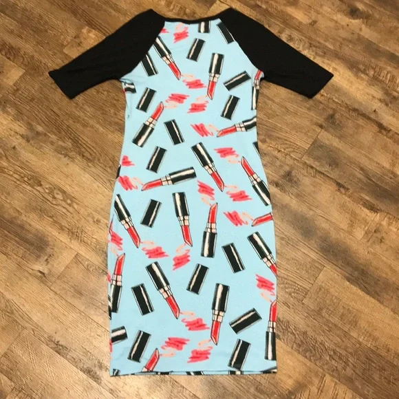 LuLaRoe Julia Lipstick Print Raglan Dress Rare Unicorn - Picture 6 of 6